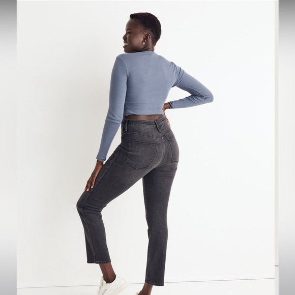 Madewell Curvy High-Rise Slim Straight Jeans in Richgrove wash - Picture 3 of 10